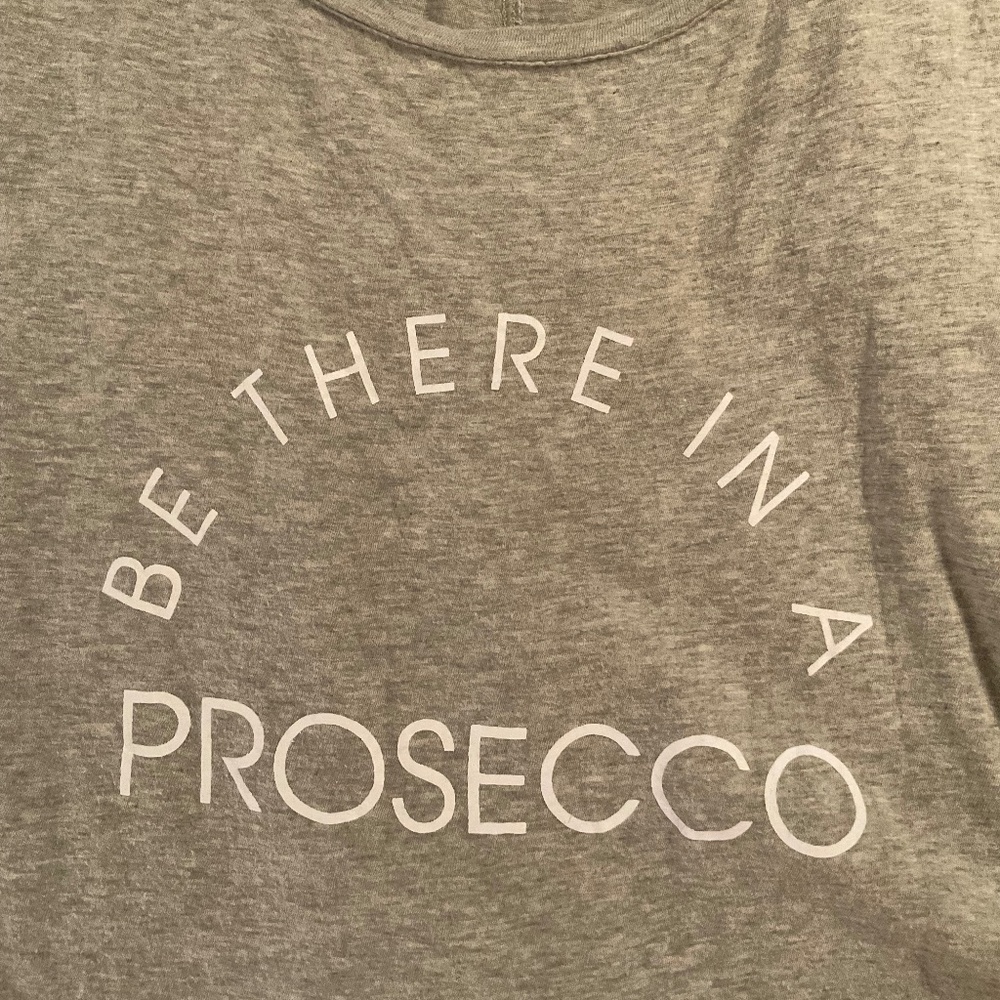 Women’s tops